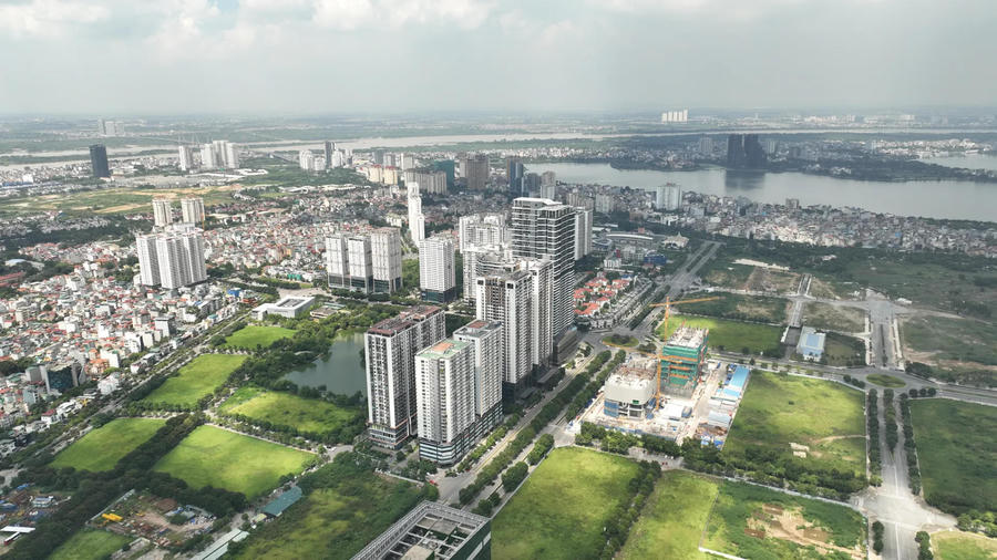 Apartment buildings in Hanoi. Photos: Kinh te & Do thi Newspaper
