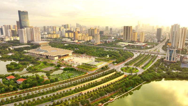 The view of the Thang Long Avenue that connects central Hanoi to the western side. Photo: An Chi/Kinh te & Do thi Newspaper