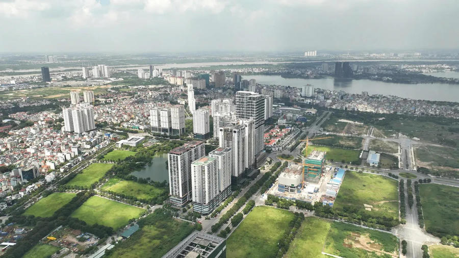 Hình ảnh 1 The Tay Ho Tay - Diplomatic Corps area along Vo Chi Cong Street, situated just north of central Hanoi near Nhat Tan Bridge and West Lake. Photo: Pham Hung/The Hanoi Times