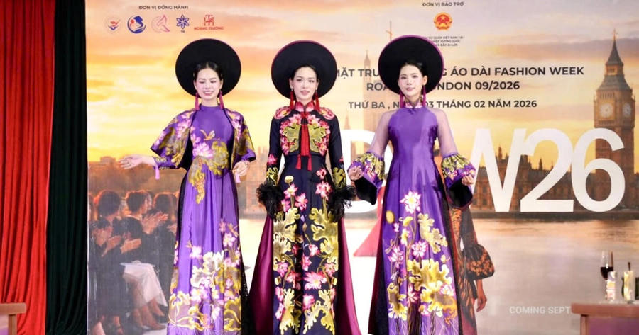 Bringing Ao Dai onto the global fashion map