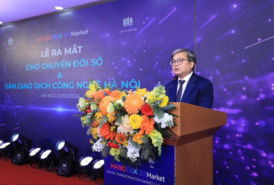 Truong Viet Dung, Vice Chairman of the Hanoi People’s Committee, speaks at the event.