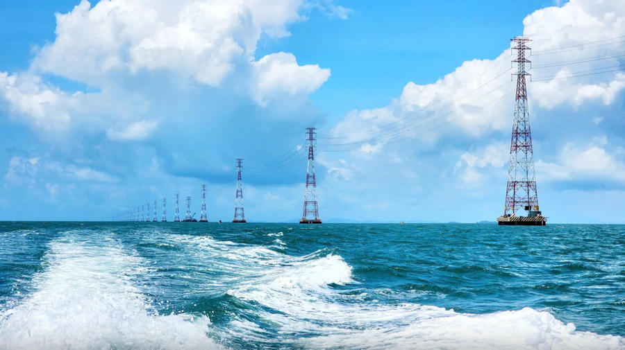 The 220kV Kien Binh - Phu Quoc transmission line crosses the sea to reach the remote island, the longest 220kV submarine power line in Southeast Asia. Photo: EVNSPC