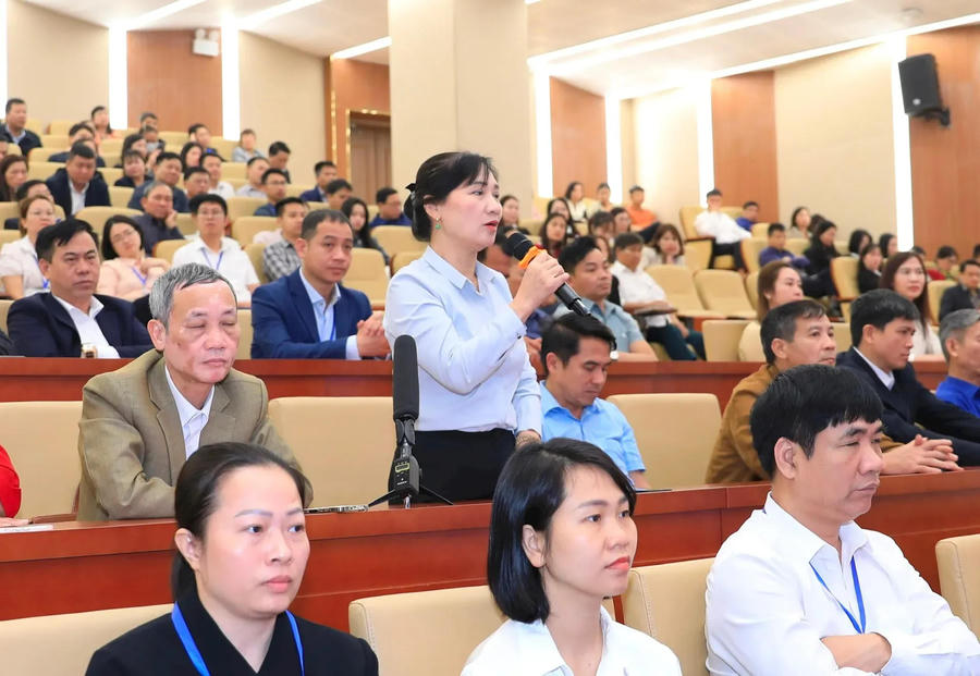 Voters of Dong Anh Commune, Hanoi.
