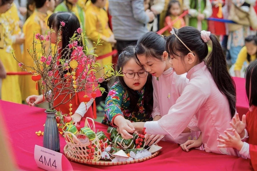 Bộ GD&ĐT yêu cầu không tổ chức thăm, chúc Tết cấp trên và lãnh đạo các cấp. (Ảnh minh họa: 