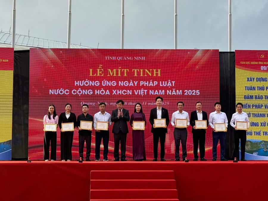 Quảng Ninh tạo dấu ấn mới trong hưởng ứng Ngày Pháp luật Việt Nam