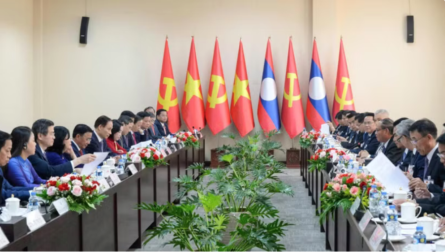 Thường trực Ban Bí thư Trần Cẩm Tú hội kiến với lãnh đạo cấp cao Lào - ảnh 4