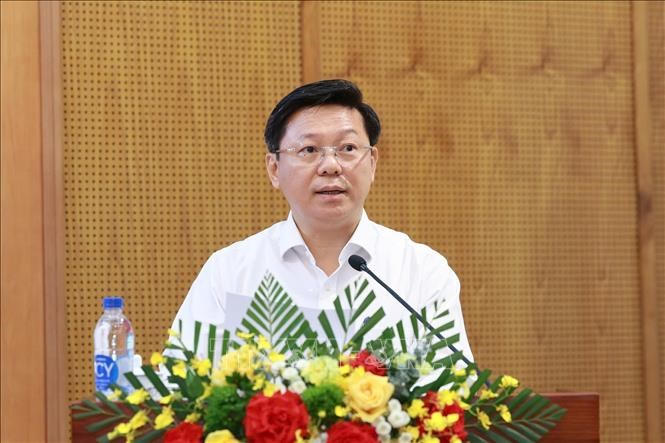 Phát biểu của đồng chí Trần Thanh Lâm tại Hội nghị toàn quốc quán triệt Nghị quyết Đại hội Đảng đối với báo chí, xuất bản và văn nghệ sĩ, trí thức - ảnh 1