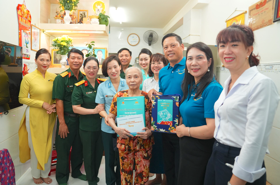“Chuyến bay Màu Xanh - Tri ân quá khứ, lan tỏa giá trị bình đẳng giới”