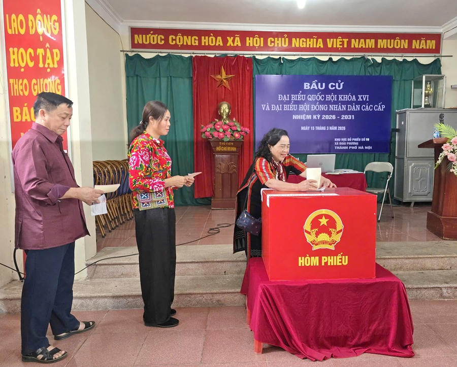 Đồng bào các dân tộc tại “Ngôi nhà chung” hồ hởi đi bầu cử
