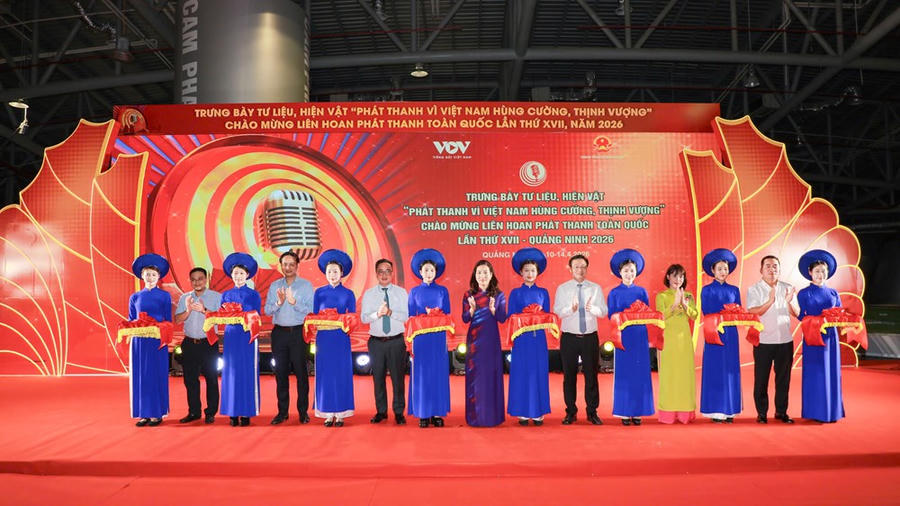 Tái hiện chặng đường vẻ vang của phát thanh Việt Nam - ảnh 2