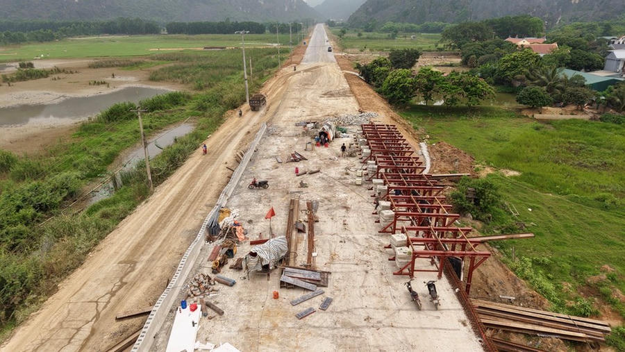Tuyến đường Bái Đính - Ba Sao thông xe sẽ rút ngắn thời gian di chuyển giữa các khu du lịch trọng điểm ở Ninh Bình
