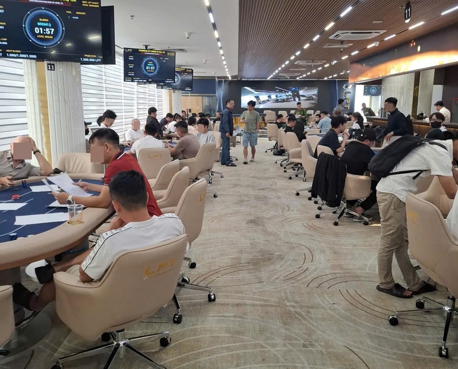 Triệt xóa sòng bạc “núp bóng” giải poker tại khách sạn ven biển Triệt xóa sòng bạc “núp bóng” giải poker tại khách sạn ven biển
