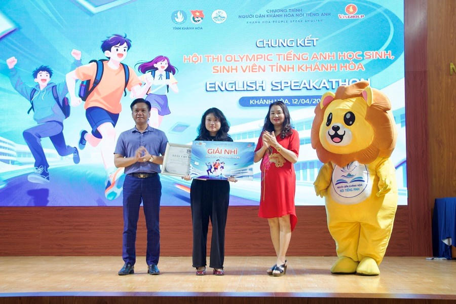 Sôi nổi Hội thi Olympic Tiếng Anh học sinh, sinh viên tỉnh Khánh Hòa - ảnh 3