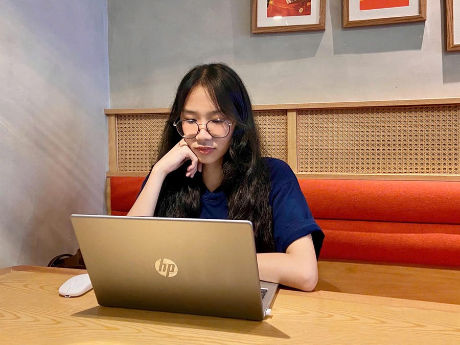Nhiều bạn trẻ đang “vật lộn” với áp lực phải nổi bật và hoàn hảo Ảnh minh họa