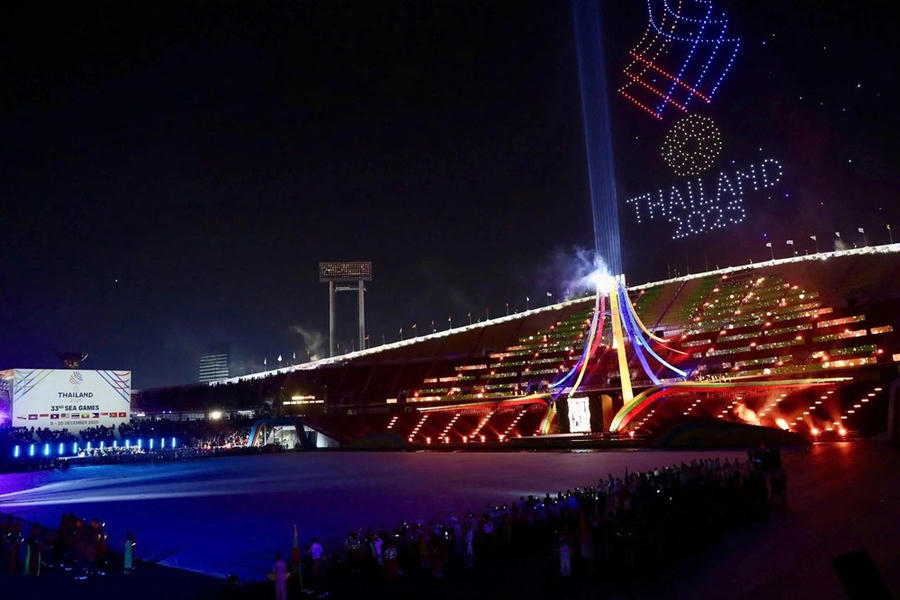 Sau nhiều ngày tranh tài sôi nổi, tối 20.12, SEA Games 33 đã chính thức bế mạc tại sân Rajamangala (Thái Lan).