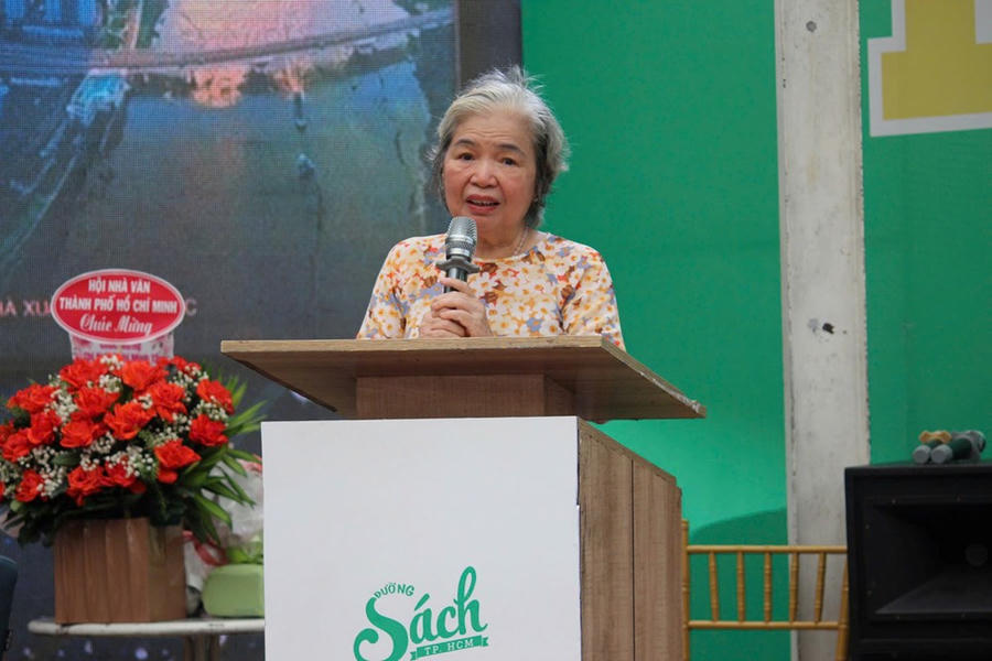 Bác sĩ, nữ chiến sĩ cách mạng Huỳnh Thị Minh Tâm chia sẻ về cuốn sách "Thành phố trong tim" của mình