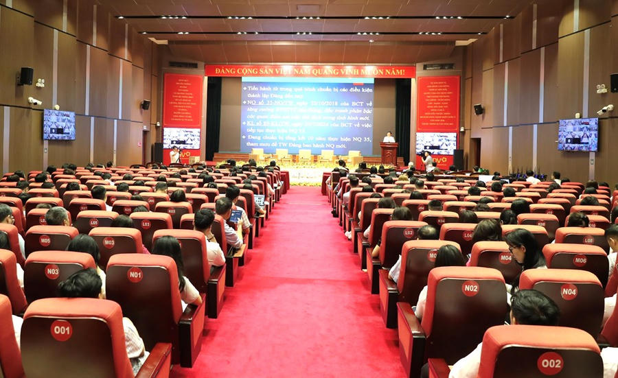 Nâng tầm bản lĩnh chính luận trong Đảng bộ Chính phủ