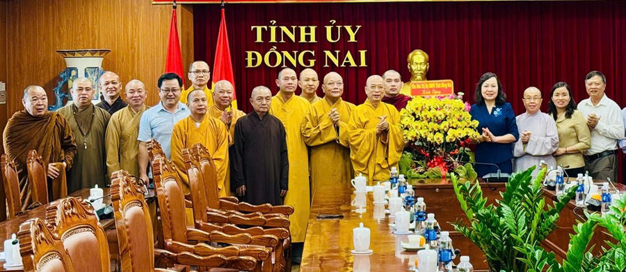 Khơi dậy tinh thần “hộ quốc an dân, tốt đời đẹp đạo” để Đồng Nai phát triển bền vững Khơi dậy tinh thần “hộ quốc an dân, tốt đời đẹp đạo” để Đồng Nai phát triển bền vững