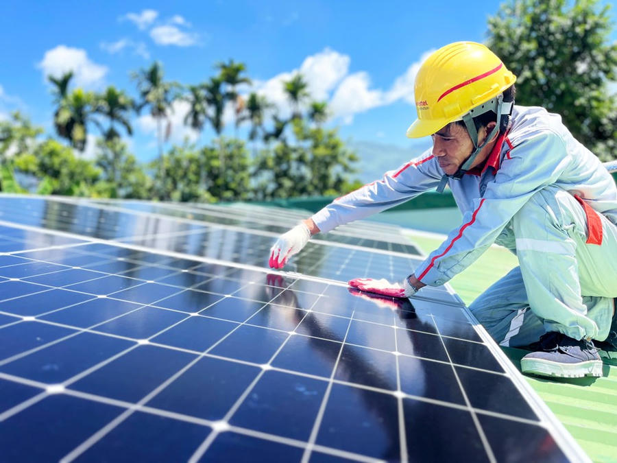 Quảng Ngãi tăng cường tiết kiệm điện, thúc đẩy phát triển điện mặt trời mái nhà Quảng Ngãi tăng cường tiết kiệm điện, thúc đẩy phát triển điện mặt trời mái nhà