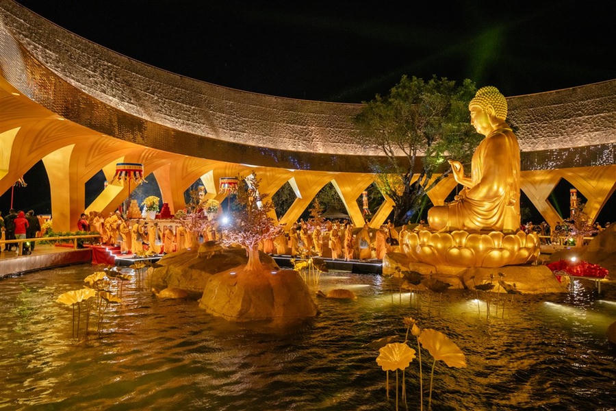 Núi Bà Đen, Tây Ninh tổ chức Lễ an vị Tôn tượng Đức Phật Câu Na Hàm Mâu Ni