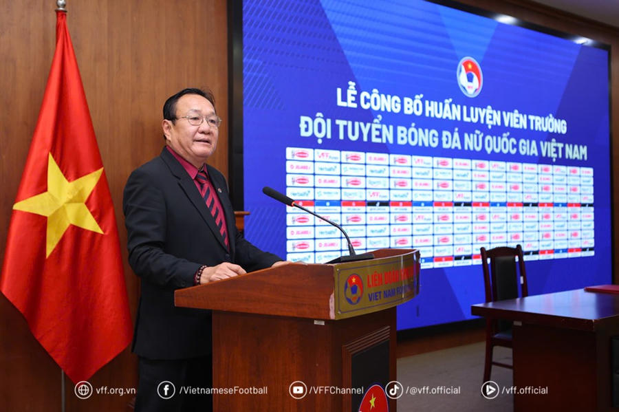 HLV Hoàng Văn Phúc trở thành HLV trưởng đội tuyển bóng đá nữ Việt Nam - ảnh 2