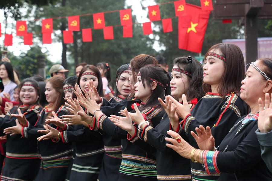 Nghi lễ cầu mùa, cầu an vui và Ngày hội buôn làng Tây Nguyên giữa lòng Hà Nội - ảnh 15
