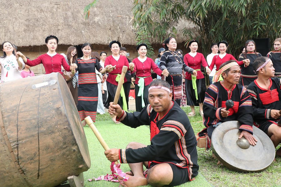 Nghi lễ cầu mùa, cầu an vui và Ngày hội buôn làng Tây Nguyên giữa lòng Hà Nội - ảnh 6