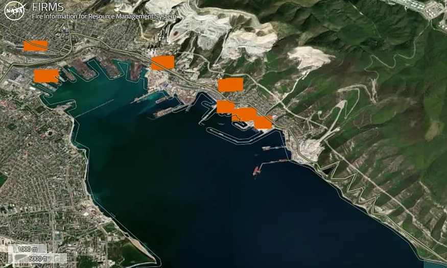Vị trí các đám cháy ở cảng Novorossiysk ngày 12/8. Đồ họa: NASA