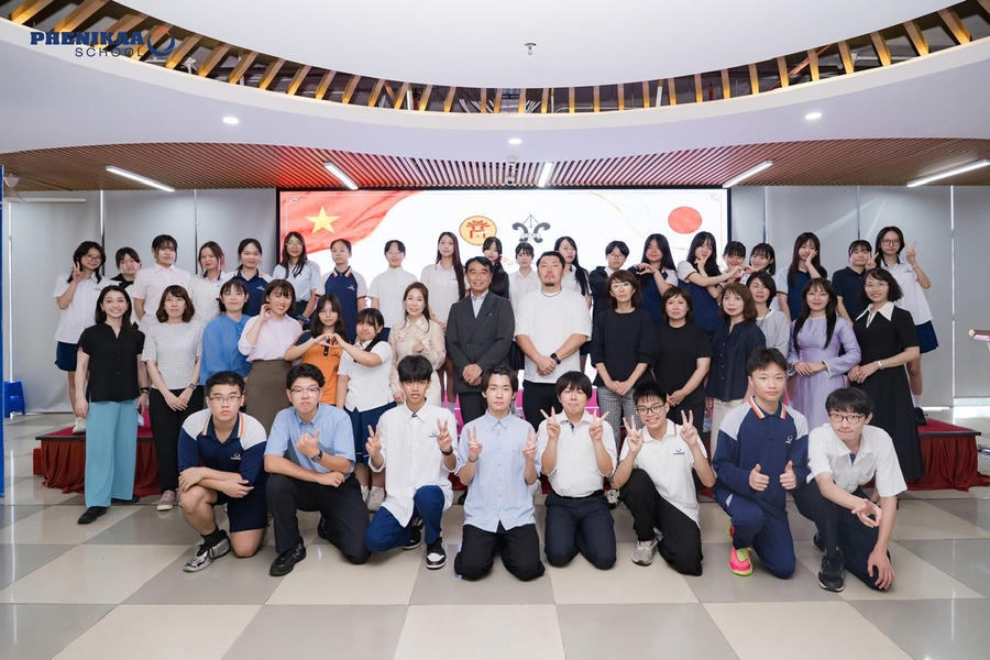Học sinh Hà Nội và Fukuoka (Nhật Bản) cùng giao lưu, trải nghiệm văn hóa. Ảnh: CTV