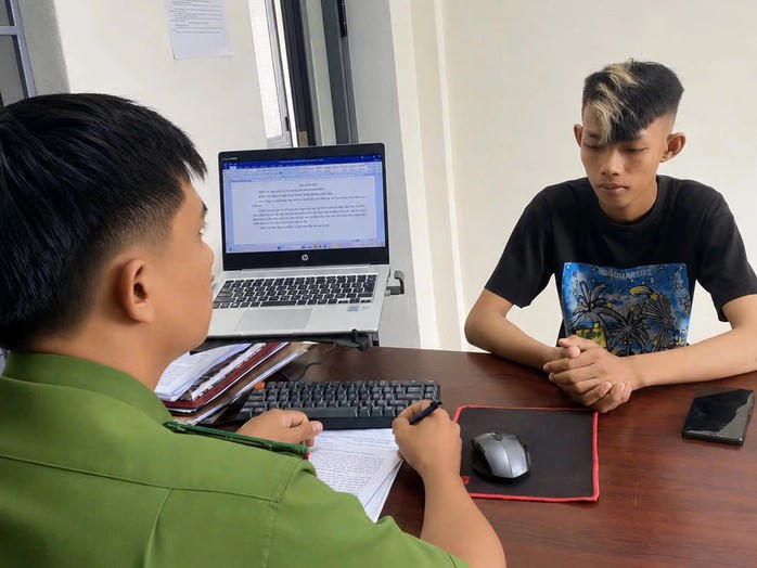 Thấy dấu hiệu lạ, nhóm học sinh lớp 8 làm một việc khiến kẻ trộm sa lưới - Ảnh 1.