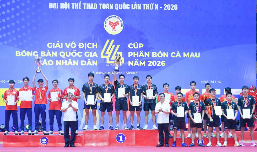 trao-giai-bong-ban(1).jpg