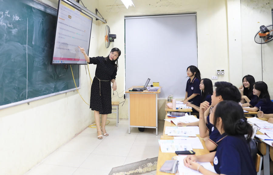 Các trường học xây dựng lộ trình đưa tiếng Anh thành ngôn ngữ thứ hai theo 3 mức độ. Ảnh: Quang Thái